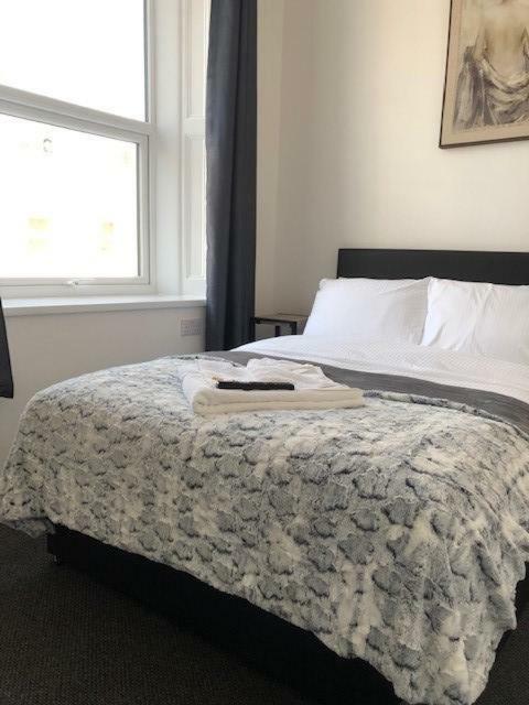 Ocean Holiday Apartments بلايموث المظهر الخارجي الصورة