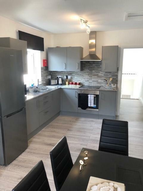 Ocean Holiday Apartments بلايموث المظهر الخارجي الصورة
