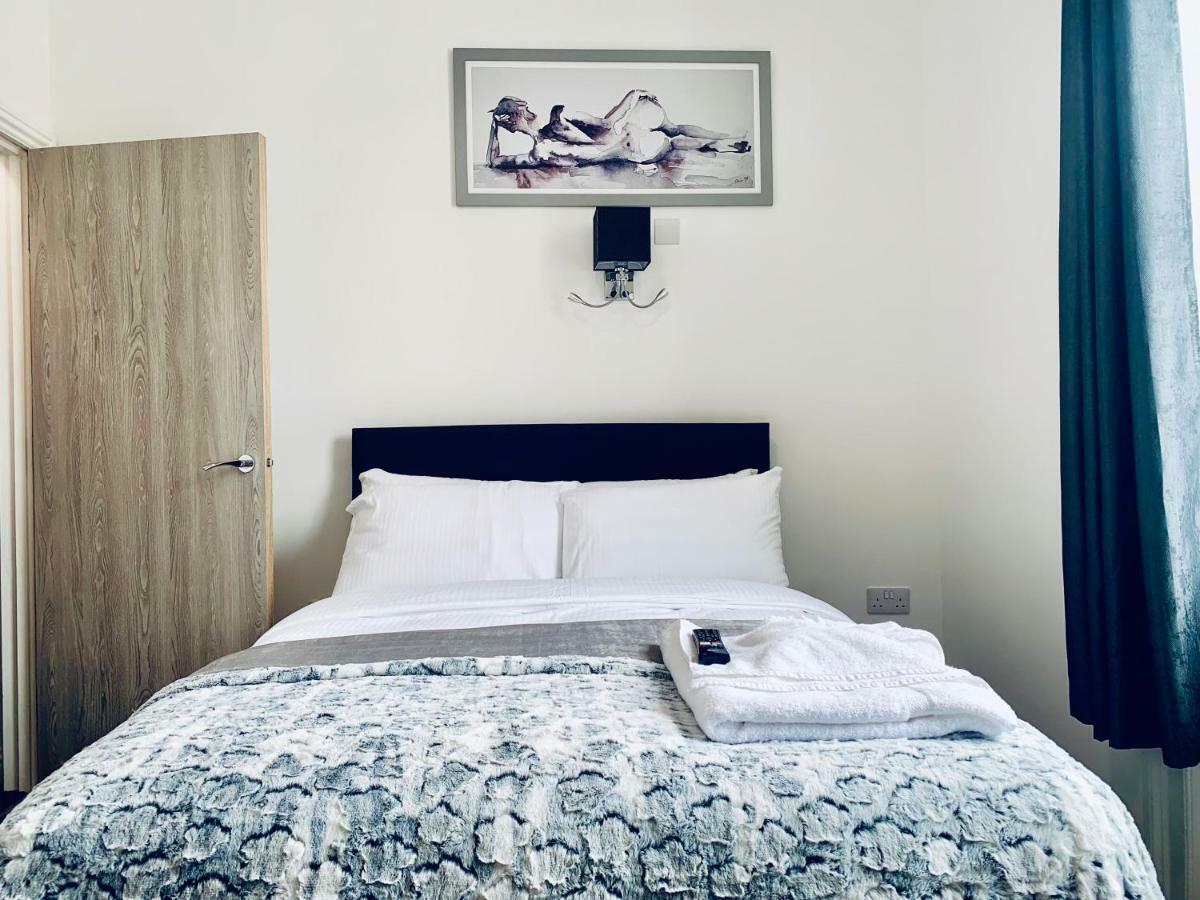 Ocean Holiday Apartments بلايموث المظهر الخارجي الصورة